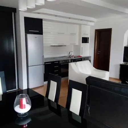 Brand New In Center Apartament